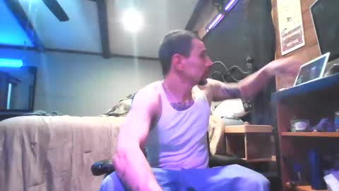 Snapshot of superd512 chatting on 02.15.25 Guero Cash online show from 02.15.25