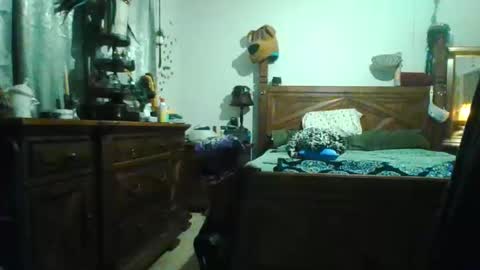 Snapshot of superd512 chatting on 01.12.26 Guero Cash online show from 01.12.26