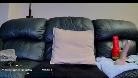 Snapshot of superduty5speed chatting on 09.19.25 Thomas online show from 09.19.25