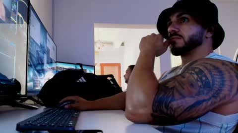 Snapshot of supermanboyxxl chatting on 08.01.26 supermanboyxxl online show from 08.01.26