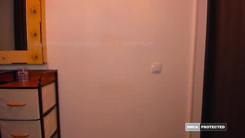 Natalie online show from 09.17.25