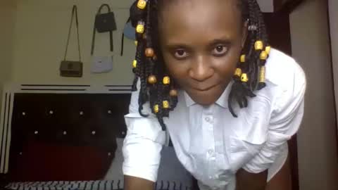 Snapshot of supersexxy_chyna chatting on 05.19.26 supersexxy_chyna online show from 05.19.26