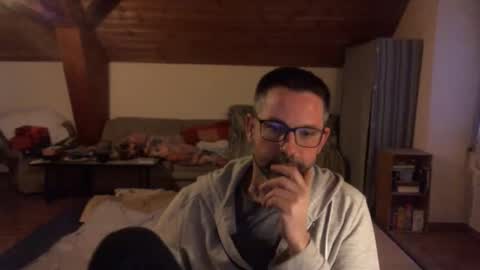 supersquirrel81 online show from 11.23.25