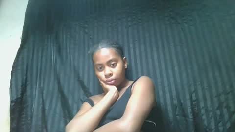 Snapshot of surbelle chatting on 01.10.26 surbelle online show from 01.10.26