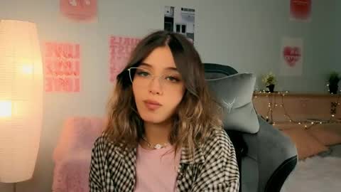 Sara online show from 04.18.26