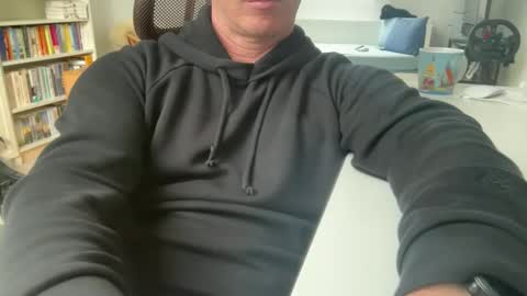 surfstar81 online show from 09.30.25