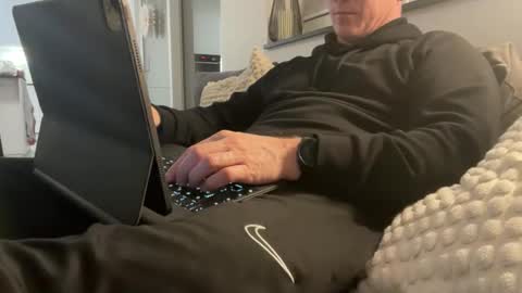 surfstar81 online show from 01.12.26