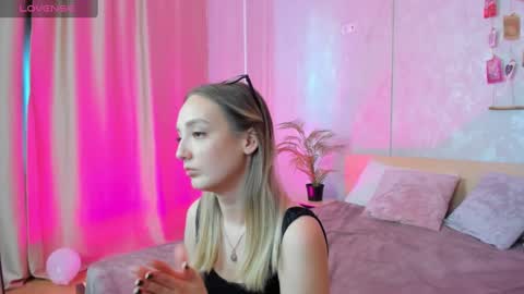 Annie online show from 02.14.25