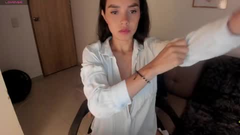 Snapshot of susan_arango chatting on 05.30.26 susan love online show from 05.30.26