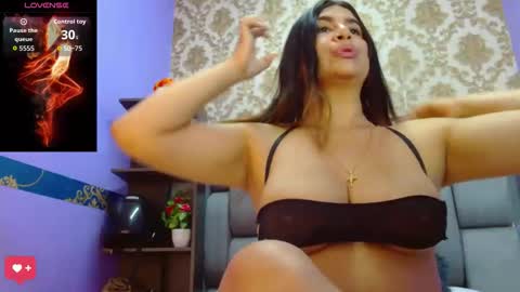 Snapshot of susana_hicks chatting on 06.09.26 S U S A N A online show from 06.09.26