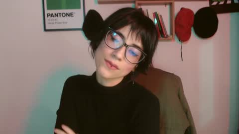 susana_w online show from 10.24.25