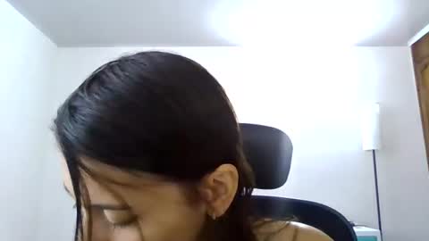 Snapshot of susanaduncann chatting on 06.18.26 Susana online show from 06.18.26