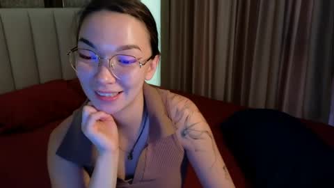 Snapshot of susannjohnson chatting on 05.16.26 susannjohnson online show from 05.16.26