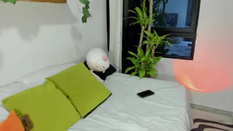 Snapshot of susieglass chatting on 02.18.26 SusieGlass online show from 02.18.26