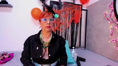 sussanmilf  online show from 10.31.25