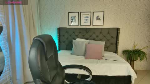   online show from 12.08.24