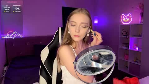 Jessica online show from 04.12.26