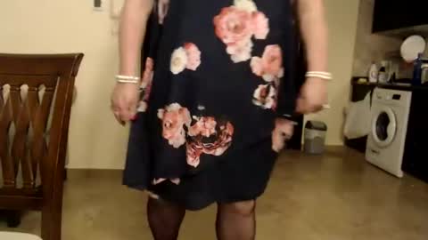 My name is Sissy or more fully Suzanna Aprilia Maria Mariquita Catarina Chinita Banci. Soy una puta - que chimba ladybug online show from 12.02.24