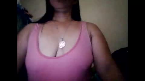 Snapshot of suzzie_hot chatting on 12.28.24 suzzie_hot online show from 12.28.24