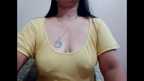 Snapshot of suzzie_hot chatting on 03.02.25 suzzie_hot online show from 03.02.25
