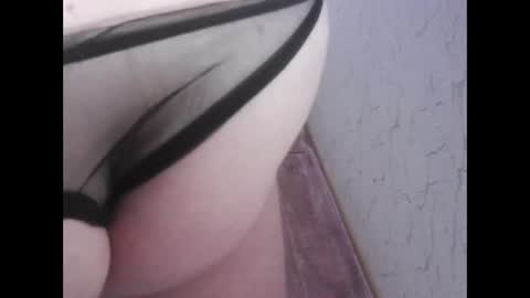 Snapshot of sv27 chatting on 10.10.25 sv27 online show from 10.10.25