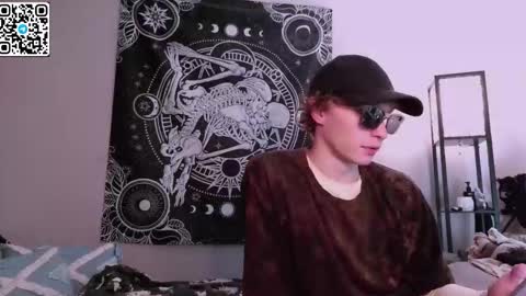 sweaties3 online show from 10.15.25