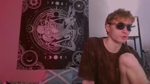 sweaties3 online show from 02.08.26