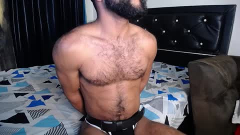 Snapshot of sweatyhairypig1 chatting on 01.08.25 joel bliss online show from 01.08.25