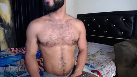Snapshot of sweatyhairypig1 chatting on 01.08.25 joel bliss online show from 01.08.25