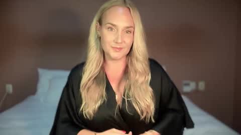 Swedish Candii online show from 10.12.25