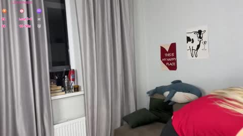 Snapshot of sweeety_chloe chatting on 02.17.26 Chloe online show from 02.17.26