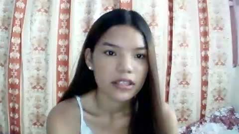 Snapshot of sweet01pinay chatting on 05.07.26 sweet01pinay online show from 05.07.26