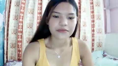 Snapshot of sweet01pinay chatting on 05.09.26 sweet01pinay online show from 05.09.26