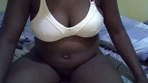 Snapshot of sweet_0012 chatting on 12.14.25 Cecee online show from 12.14.25