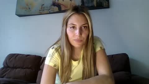 Snapshot of sweet__alana chatting on 01.29.25 Sweet  alana online show from 01.29.25