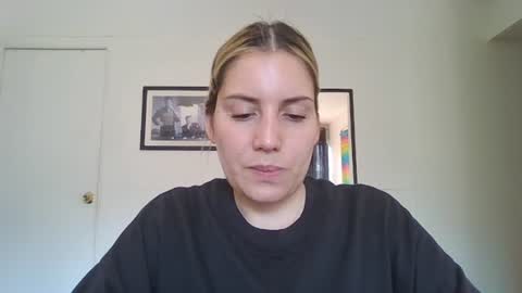 Snapshot of sweet__alana chatting on 09.23.25 Sweet  alana online show from 09.23.25