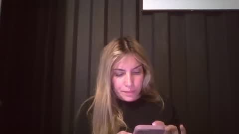 Snapshot of sweet__alana chatting on 10.06.25 Sweet  alana online show from 10.06.25