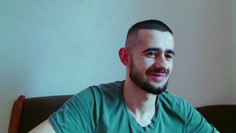 Snapshot of sweet__daddy8 chatting on 01.01.25 BredEmiliya online show from 01.01.25