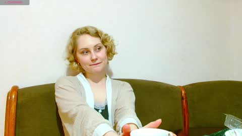 Snapshot of sweet__daddy8 chatting on 02.02.25 BredEmiliya online show from 02.02.25