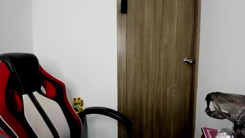 sweet__suck69bitch online show from 03.04.25