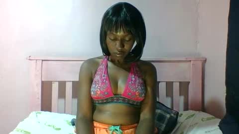 Snapshot of sweet_aaliya chatting on 05.28.26 Aaliya online show from 05.28.26
