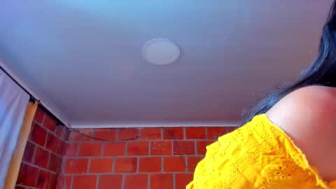 sweet and hot alaia online show from 10.15.25