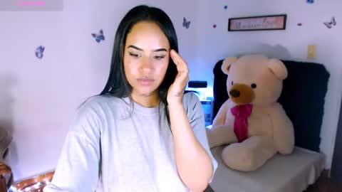 Stephanie online show from 12.18.25