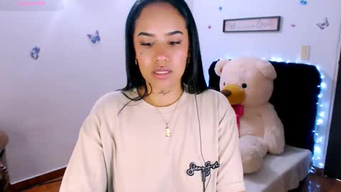 Stephanie online show from 12.18.25