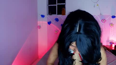 April sweet online show from 03.06.26