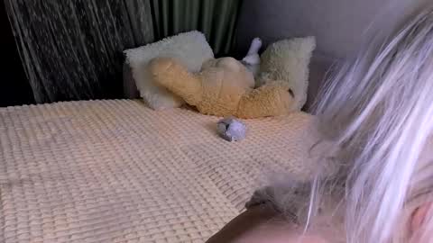 Snapshot of sweet_barbe chatting on 03.14.26 Alice online show from 03.14.26