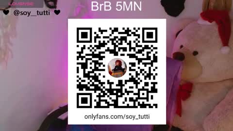 Snapshot of sweet_bluee chatting on 01.07.25 Tutti  online show from 01.07.25