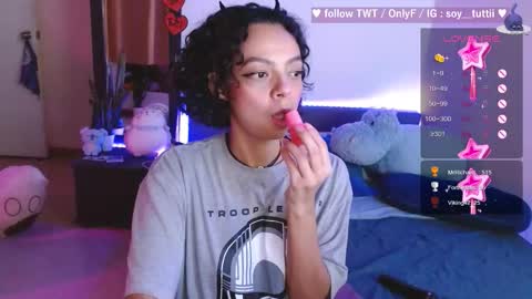 Snapshot of sweet_bluee chatting on 03.02.26 Tutti online show from 03.02.26