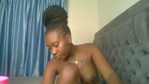 Camila online show from 11.02.25