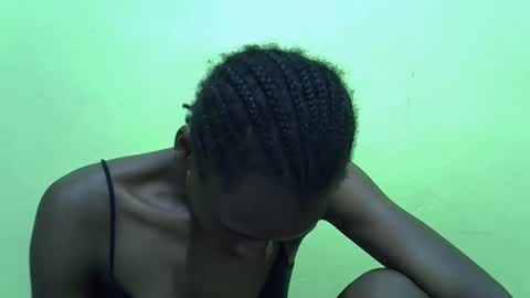 sweet_candie01 online show from 12.16.25